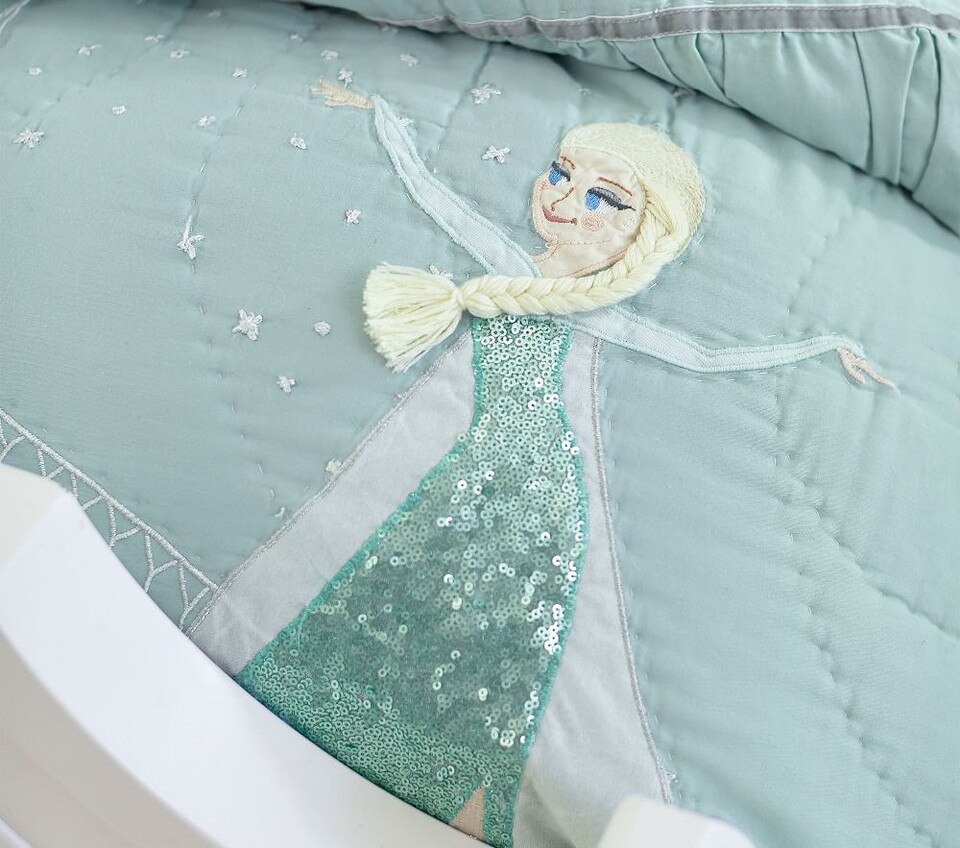 Disney Frozen Bedspread