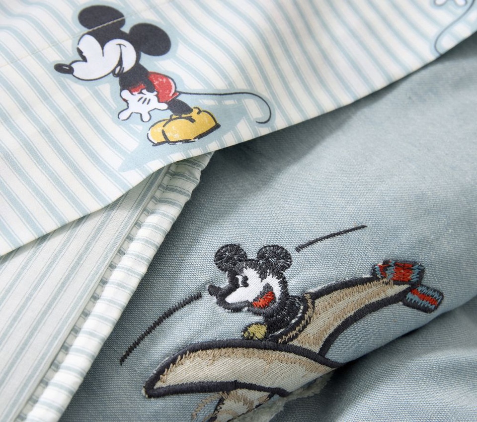 Disney Home x Sanderson Mickey Mouse Clouds Toddler Bedspread