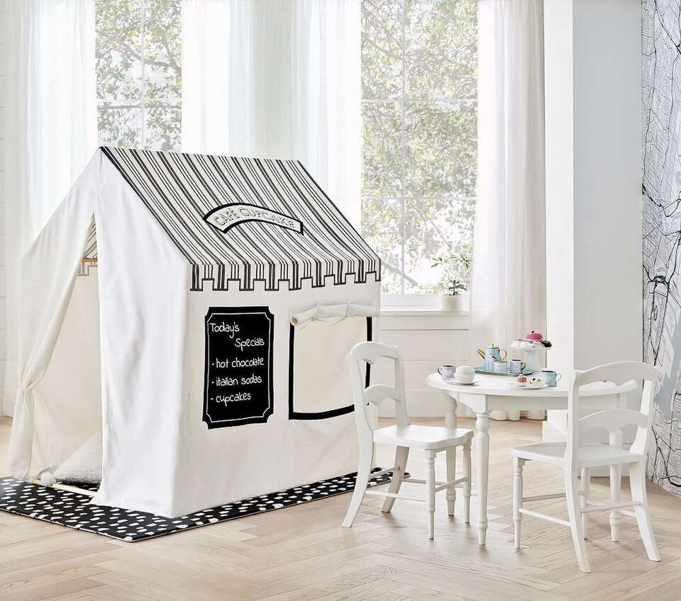 Finley Play Table
