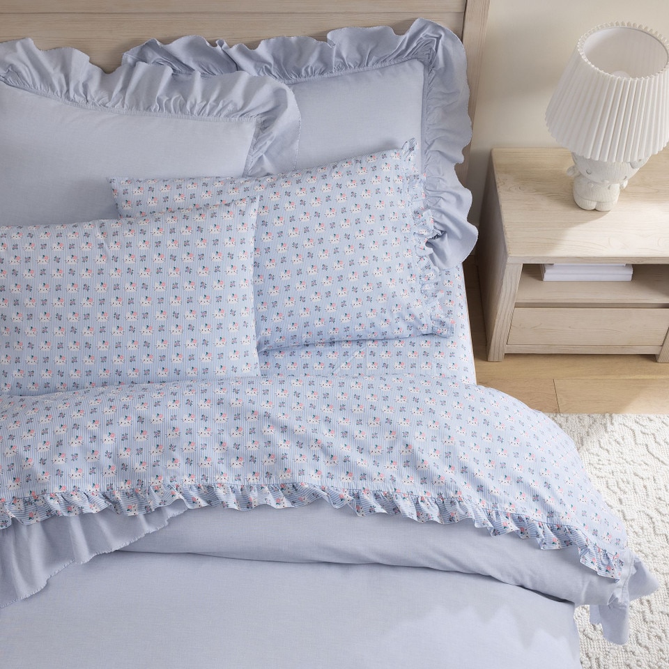 Hello Kitty® Chambray Stripe Organic Sheet Set