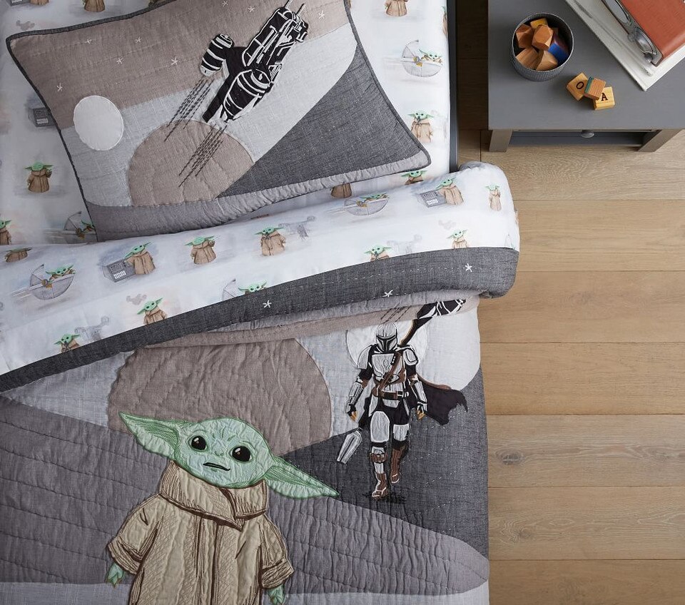 Star Wars™ The Mandalorian™ Bedspread & Pillowcases