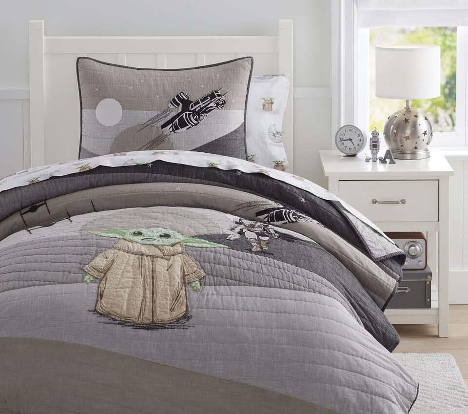 Star Wars™ The Mandalorian™ Bedspread & Pillowcases