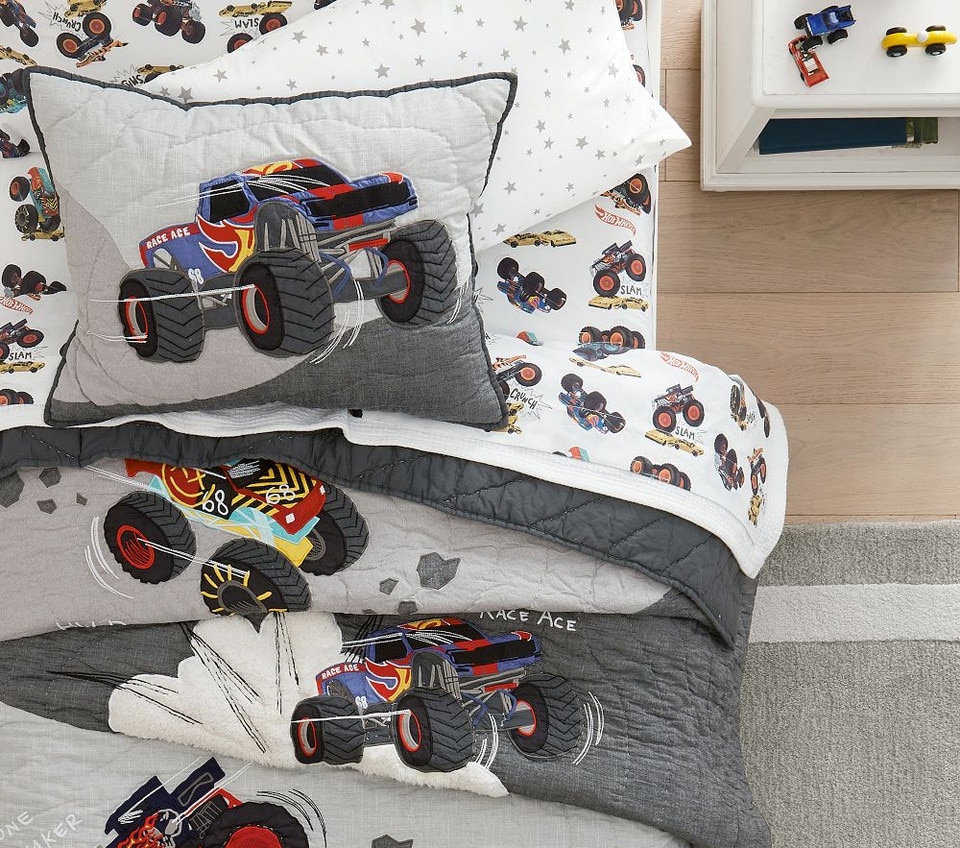 Hot Wheels™ Monster Trucks Bedspread & Pillowcases