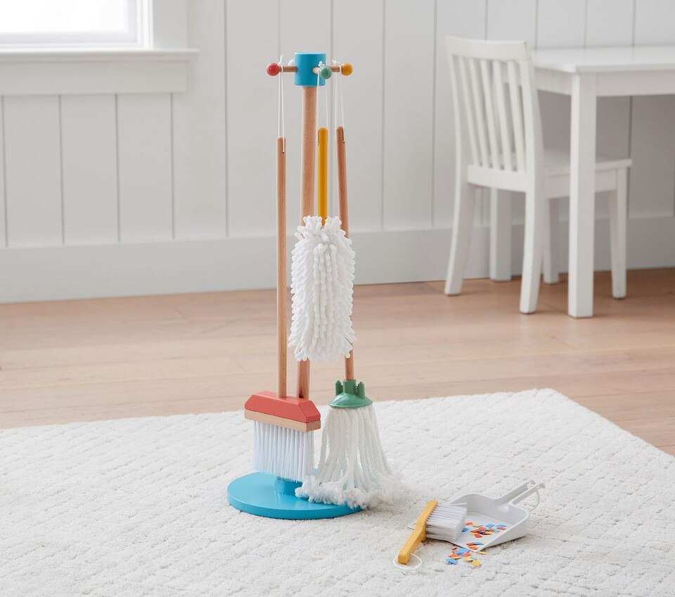 Multicolour Wooden Cleaning Set