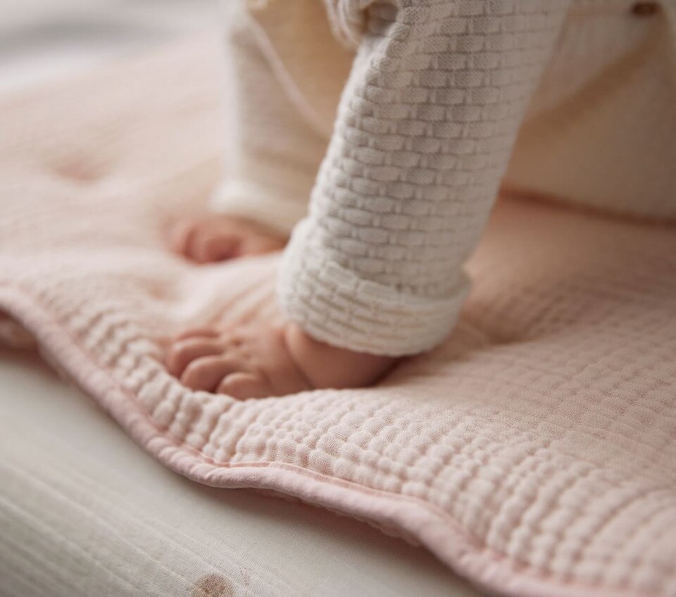 Cuddle Me Muslin Baby Bedspread