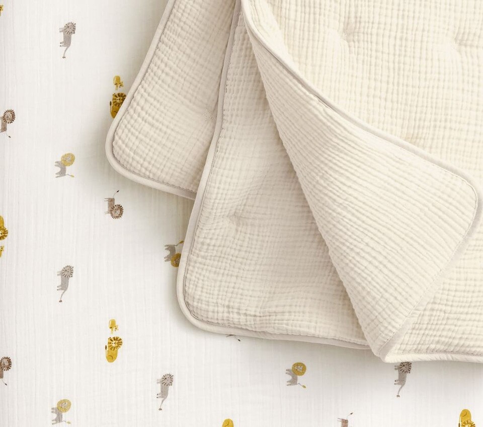 Cuddle Me Muslin Baby Bedspread