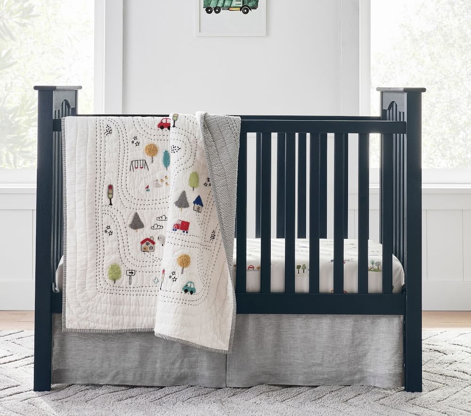 Neighbourhood Baby Bedspread