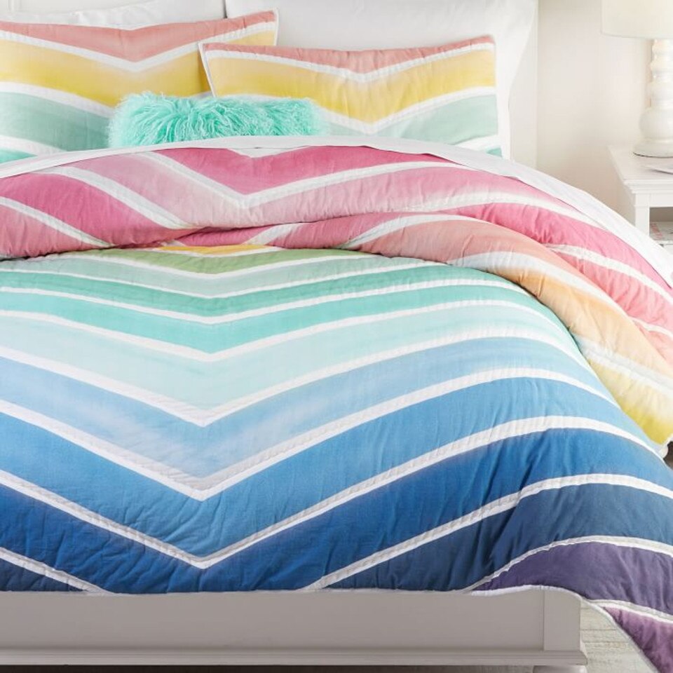 Rainbow Chevron Bedspread & Pillowcase