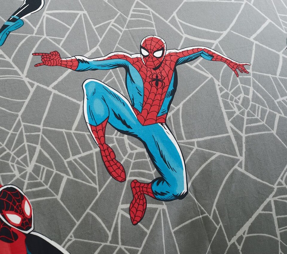 Marvel's Spider-Man Glow-in-the-Dark Duvet Cover & Pillowcases