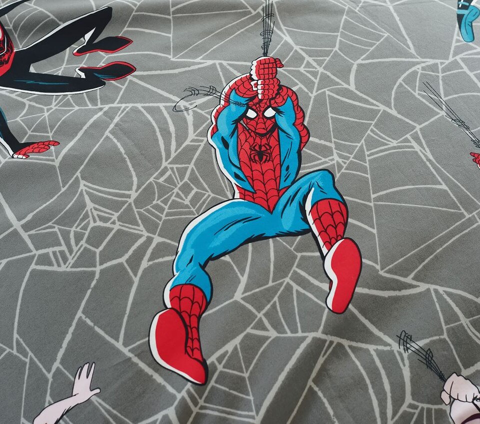 Marvel's Spider-Man Glow-in-the-Dark Duvet Cover & Pillowcases