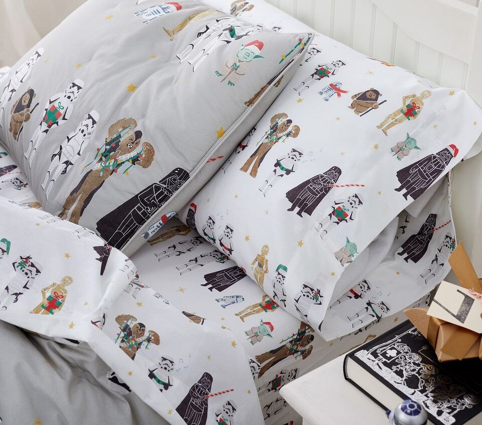 Star Wars™ Festive Organic Sheet Set & Pillowcases