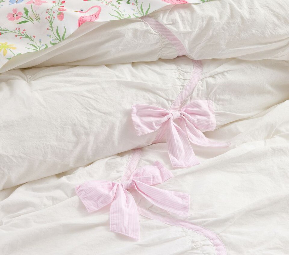 Stripe Bow Bedspread & Pillowcases