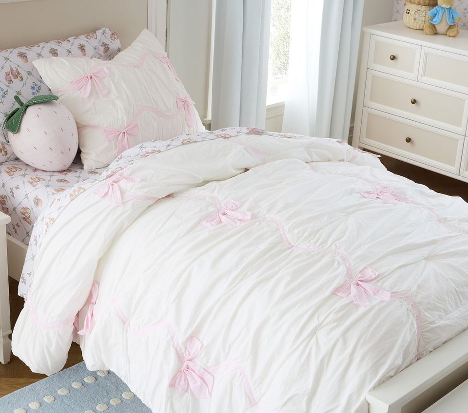 Stripe Bow Bedspread & Pillowcases