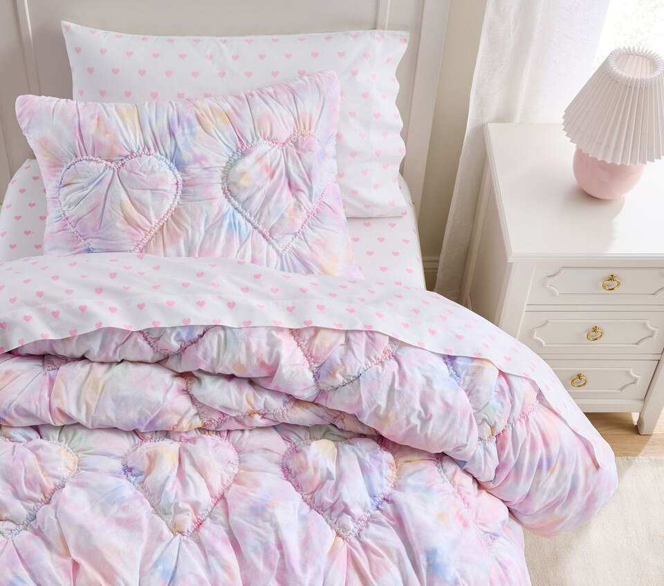 Textured Tie Dye Heart Bedspread & Pillowcases
