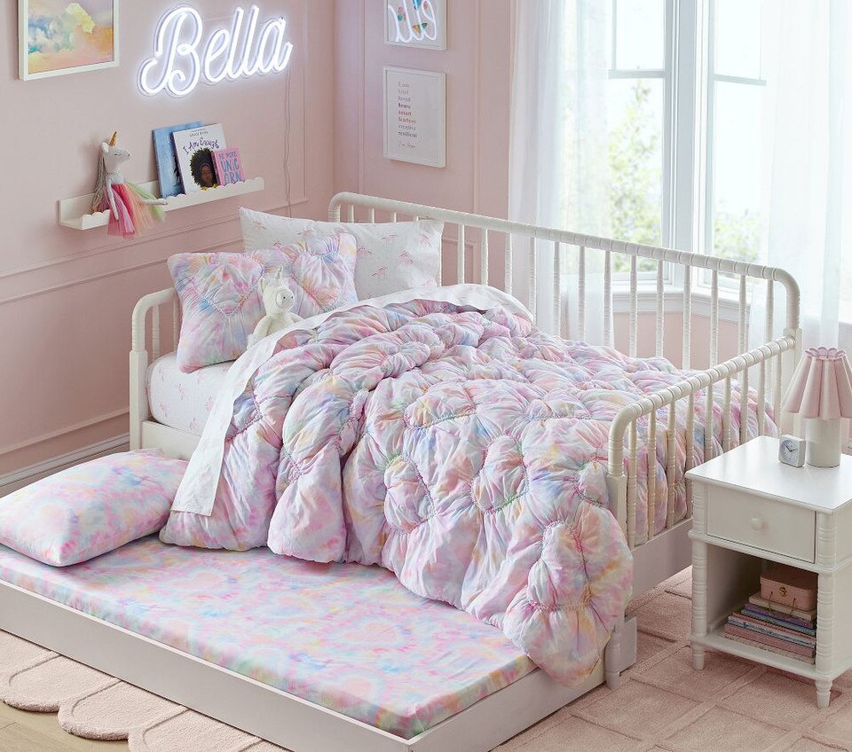 Textured Tie Dye Heart Bedspread & Pillowcases