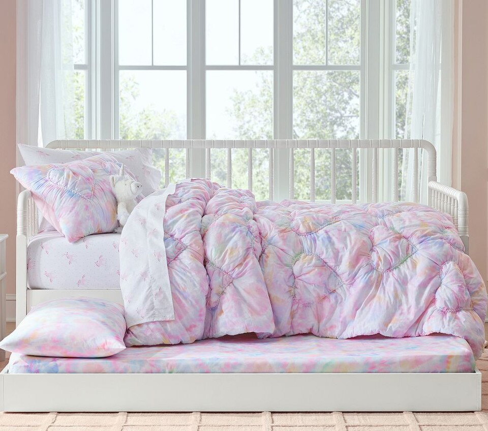 Textured Tie Dye Heart Bedspread & Pillowcases
