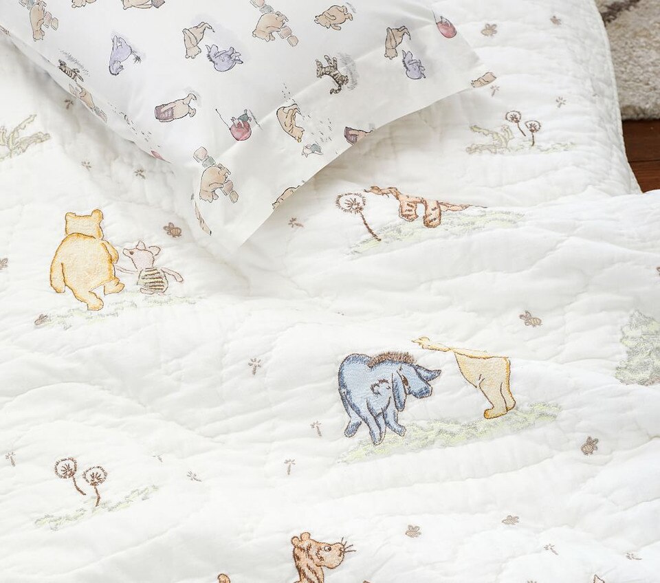 Disney Winnie the Pooh Toddler Bedspread
