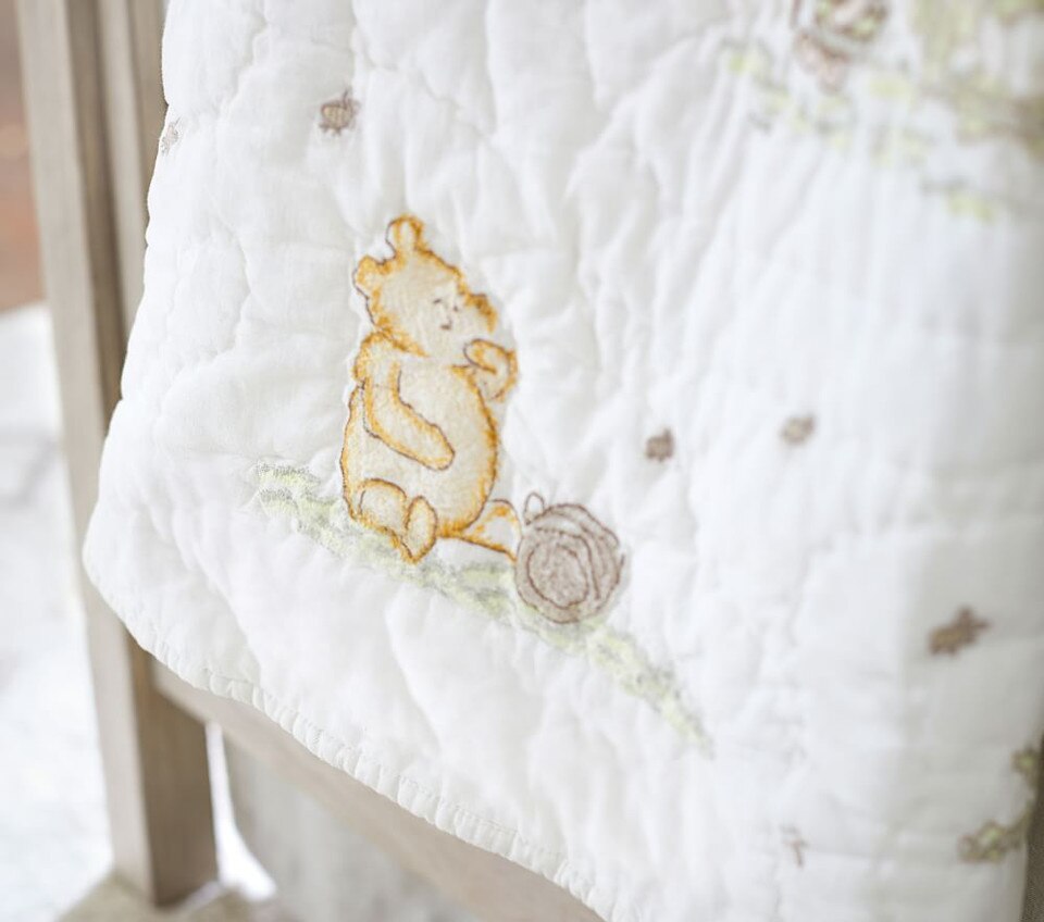 Disney Winnie the Pooh Toddler Bedspread